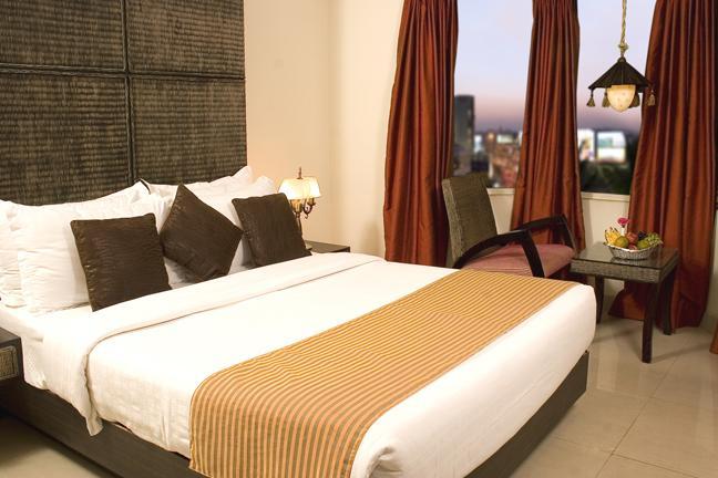Shilton Royale Hotel Bangalore Exterior photo