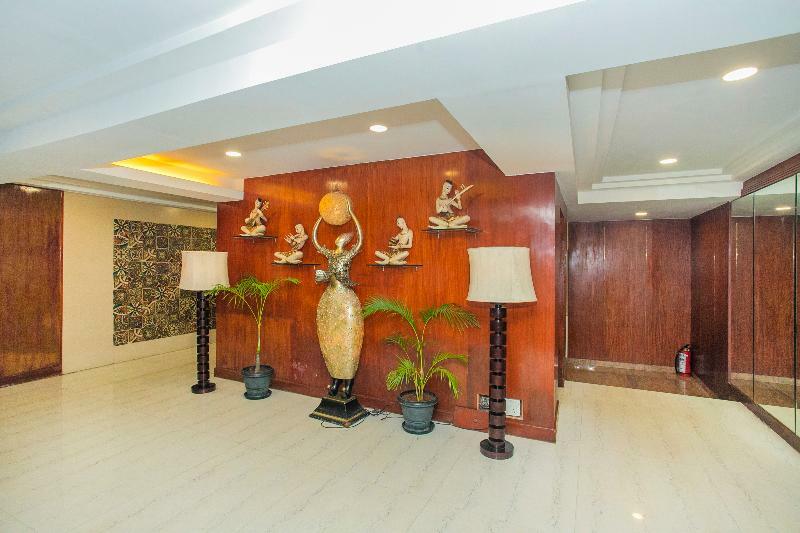 Shilton Royale Hotel Bangalore Exterior photo